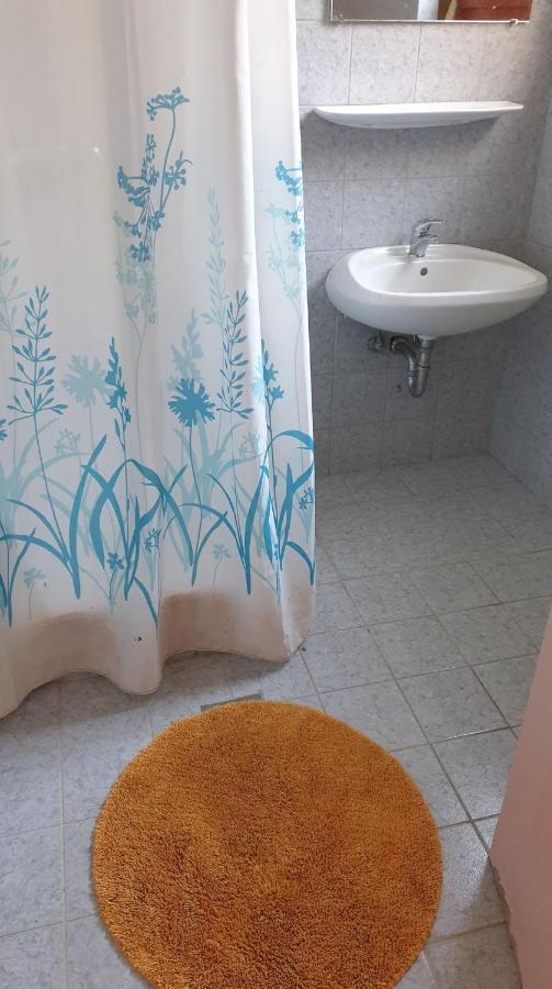 Aqua Hostel Шиофок Экстерьер фото