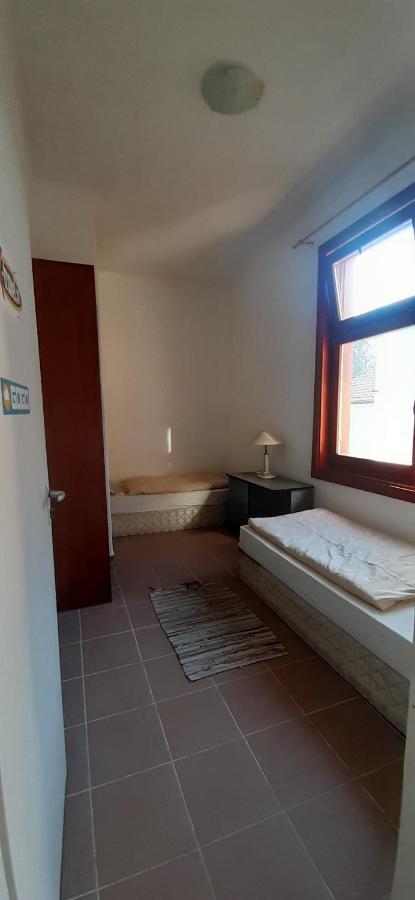 Aqua Hostel Шиофок Экстерьер фото