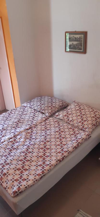 Aqua Hostel Шиофок Экстерьер фото